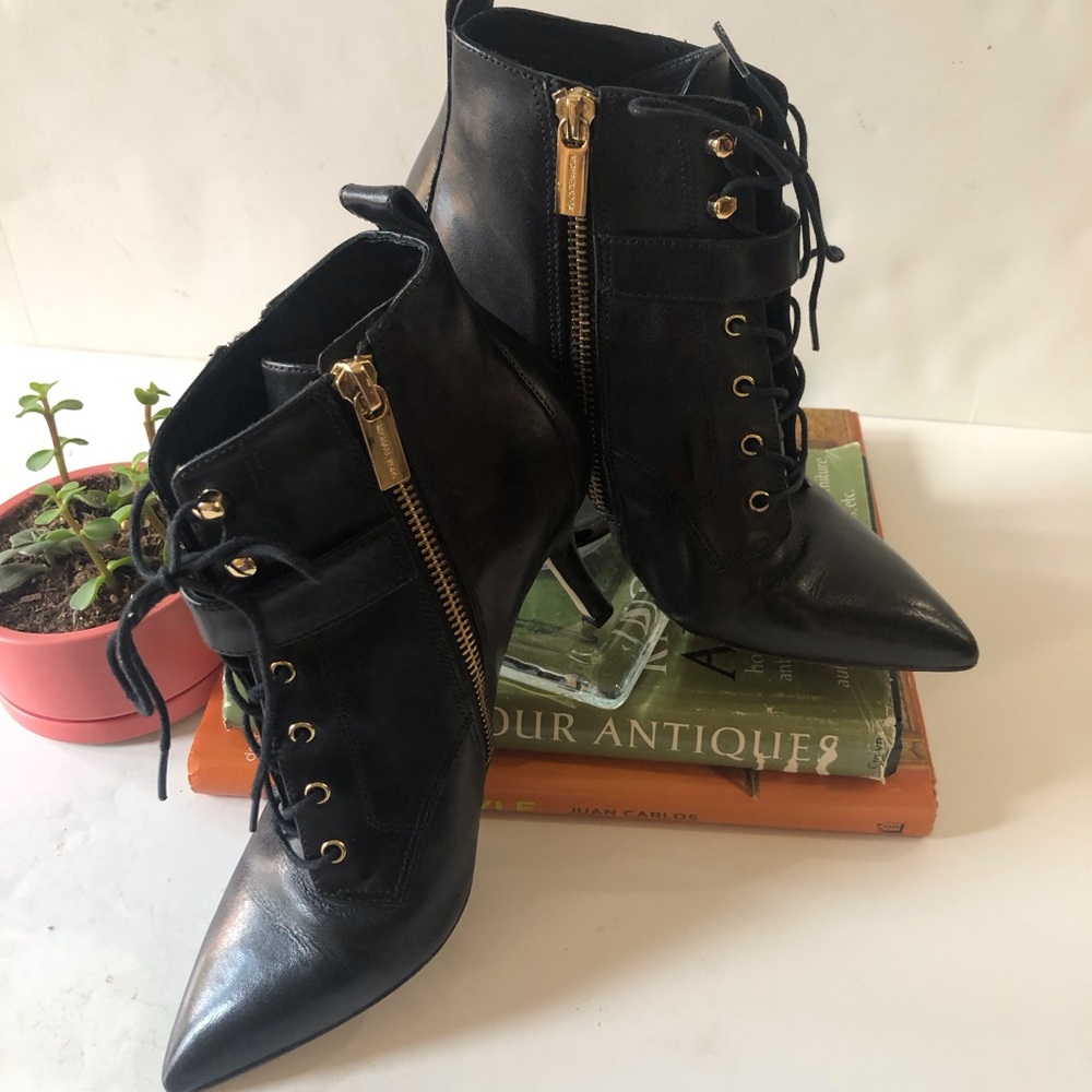 MICHAEL KORS Brena Sexy Victorian/Witch Core Ankle Bootie Pumps 6M Black
